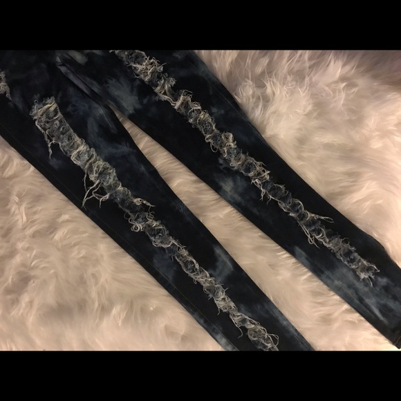 Super high waist distressed ripped skinny jeans. - Picture 4 of 4